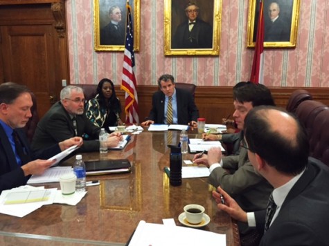 Senator Sherrod Brown meets with officials in Cleveland. Brown recently introduced legislation to protect communities in Ohio from unsafe levels of lead in drinking water.