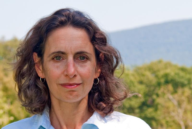 Elizabeth Kolbert, journalist for The New Yorker and previous stringer for The New York Times, will speak at Oberlin March 2 in Finney Chapel.