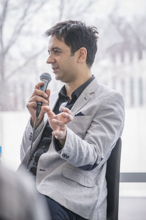 Jazz pianist and composer Vijay Iyer visits Oberlin to attend a workshop performance of Trouble, his new violin concerto,
ahead of its world premiere in June.