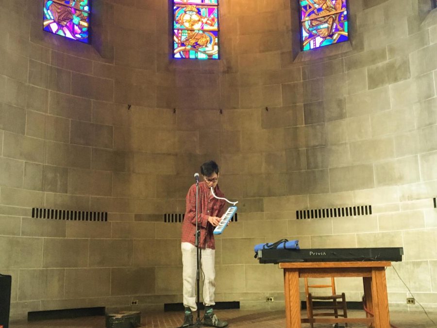 Buffalo-based musician Derick Evans performed an experimental show in Fairchild Chapel last Friday night, which included his original one-act musical Through The Night.
