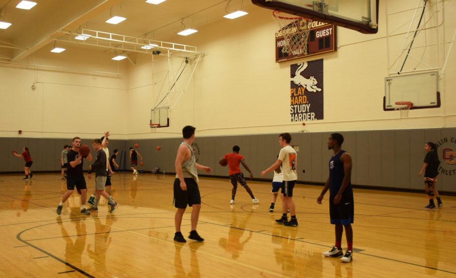 Oberlin students playing pick-up basketball at Philips gym.