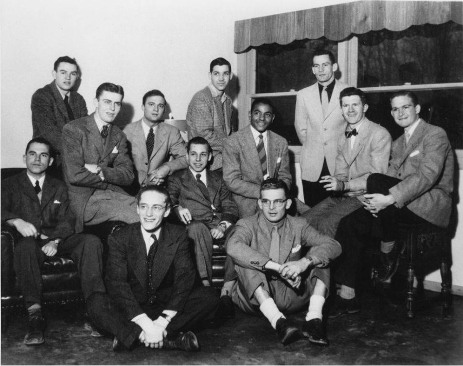 	
Carl T. Rowan (center, 2nd row) with his McClelland Hall classmates at Oberlin College, 1946-47.