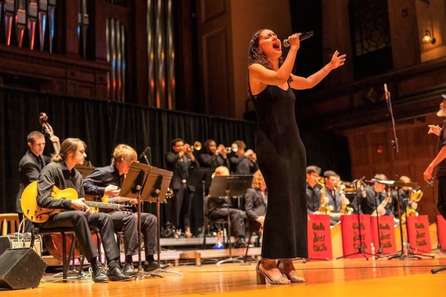 Second-year+Jazz+Voice+major+Gabi+Allemana+performs+in+Finney+Chapel+with+the+Oberlin+Jazz+Ensemble.+