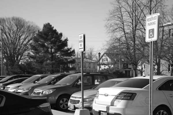 A full parking lot in one of Oberlin’s student parking locations.